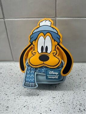 Loungefly Pluto Mini Backpack - Winter fun hat/scarf